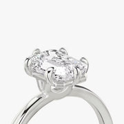 Emerald Cut - Plain Band - 6 Prong Classic Ring - 18 K Gold